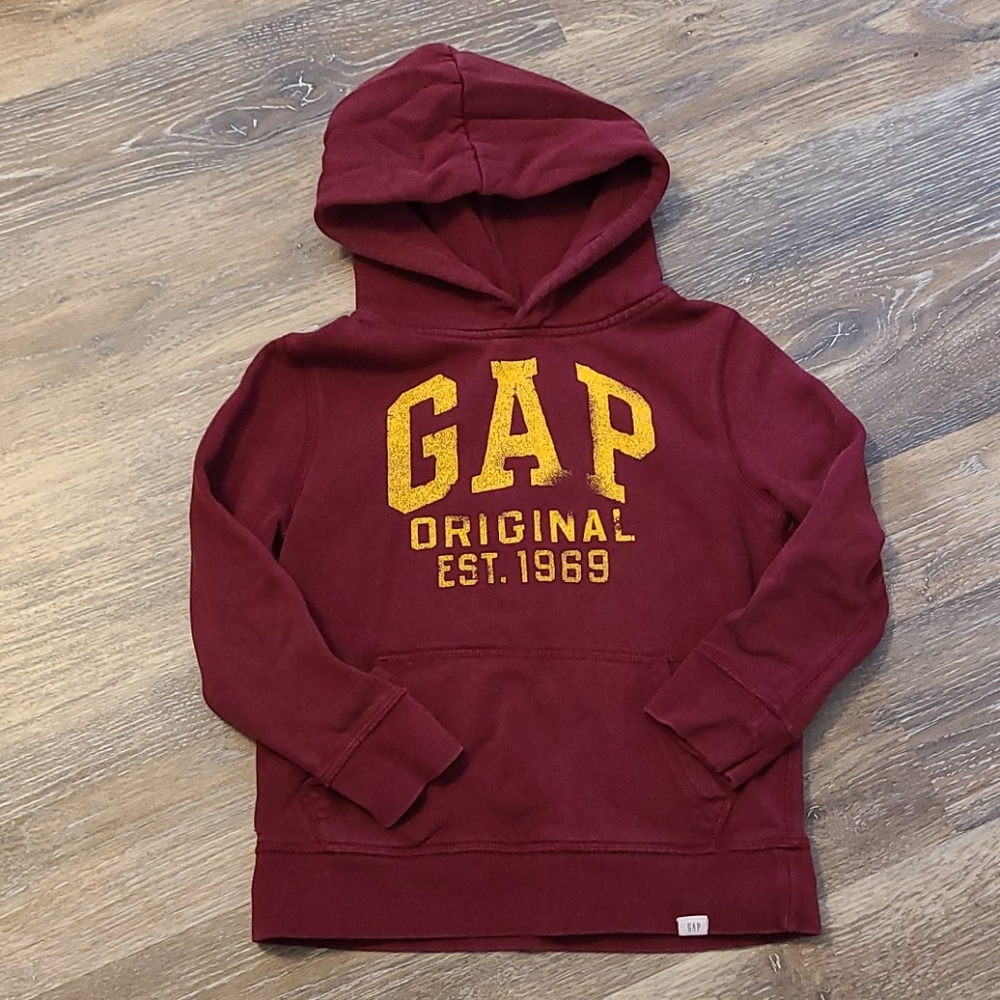 Gap kids sweatshirt size small (6-7)